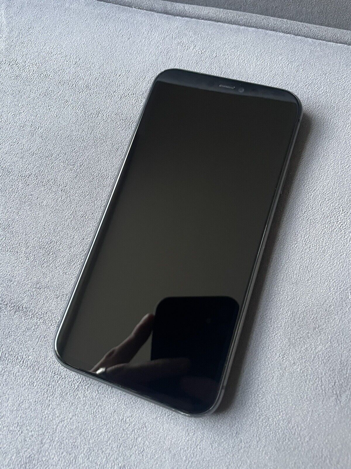 iPhone 11 - Black - 64gb - Unlocked