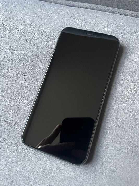 iPhone 11 - Black - 64gb - Unlocked