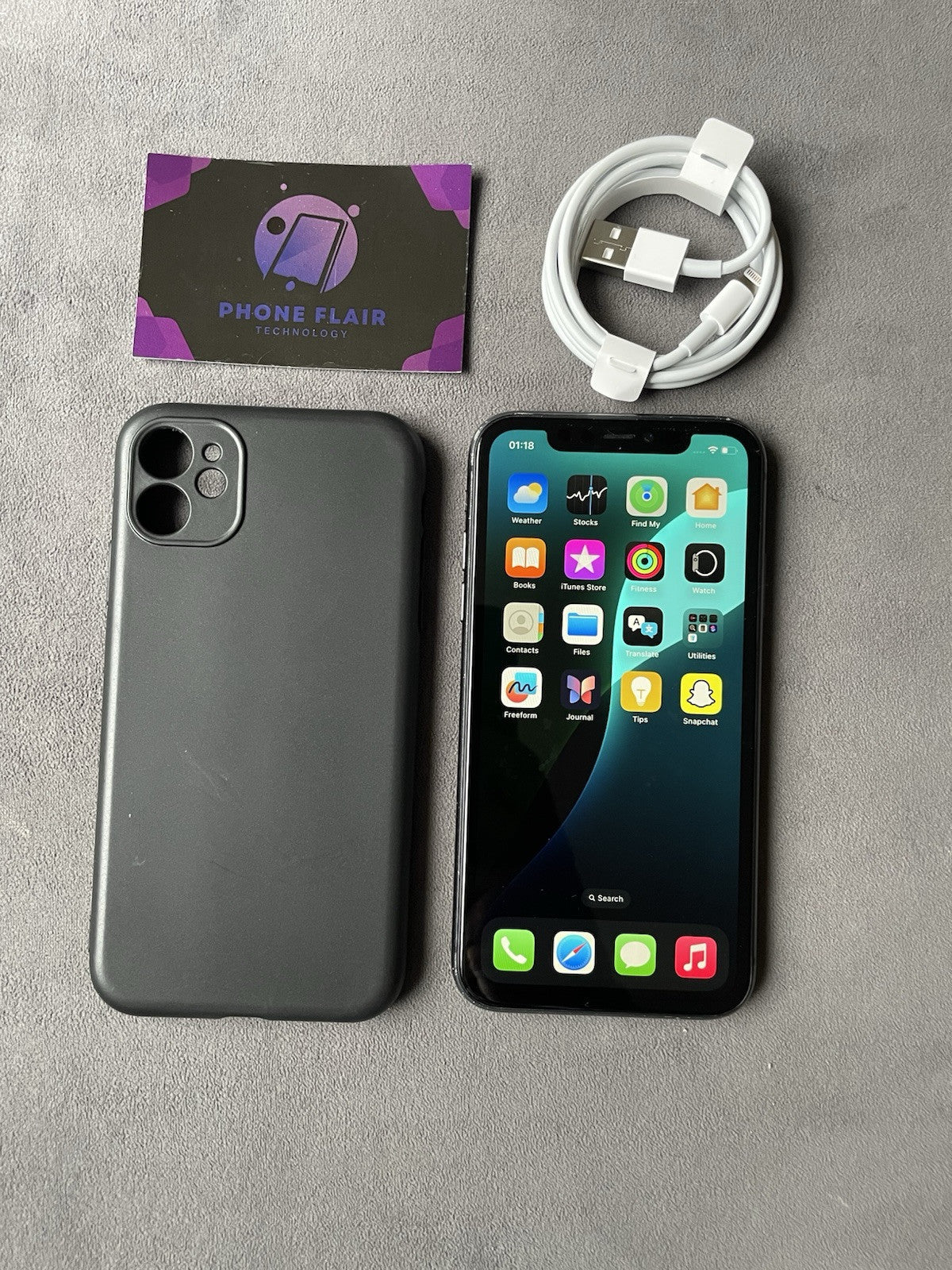 iPhone 11 - 64gb - Black - Unlocked