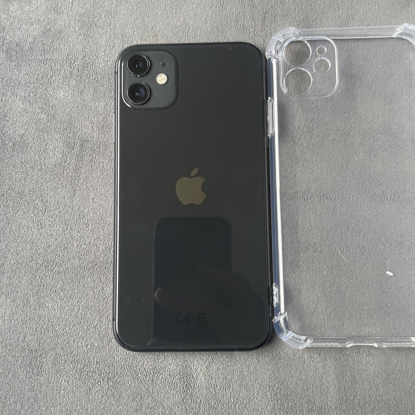 iPhone 11 - 64gb - Black - Unlocked