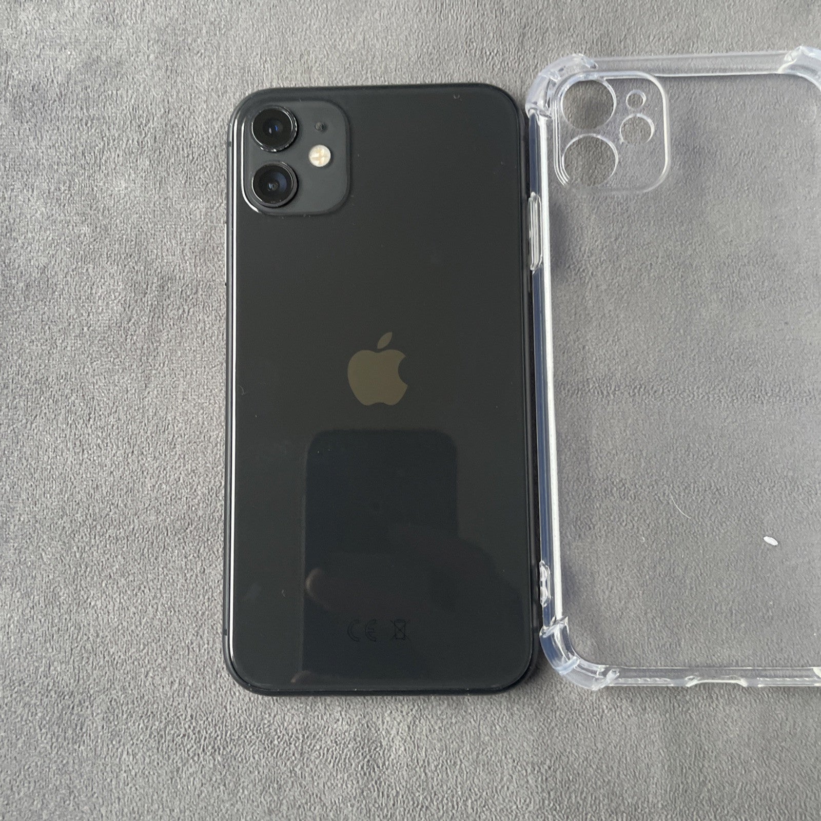 iPhone 11 - 64gb - Black - Unlocked