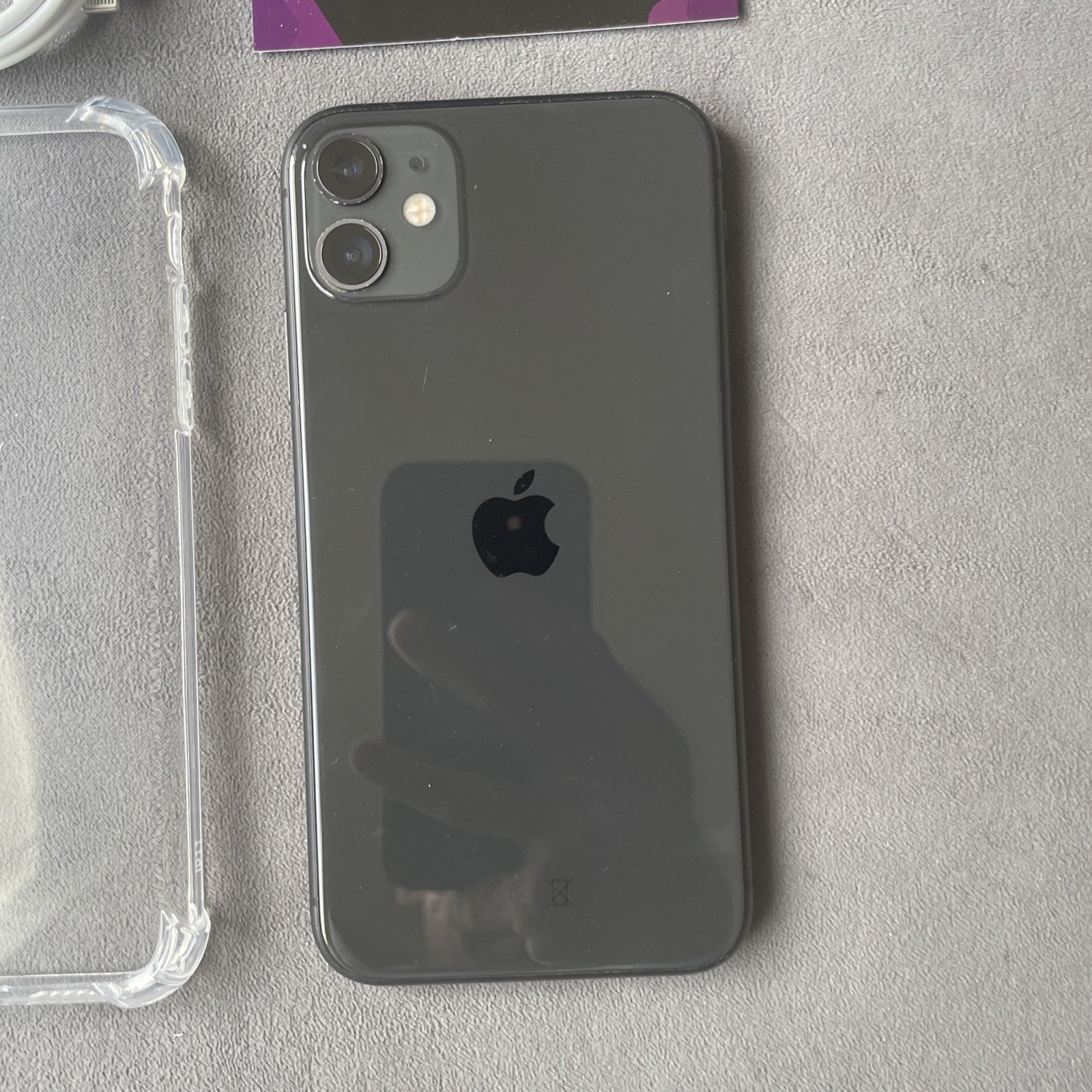 iPhone 11 - 64gb - Black - Unlocked