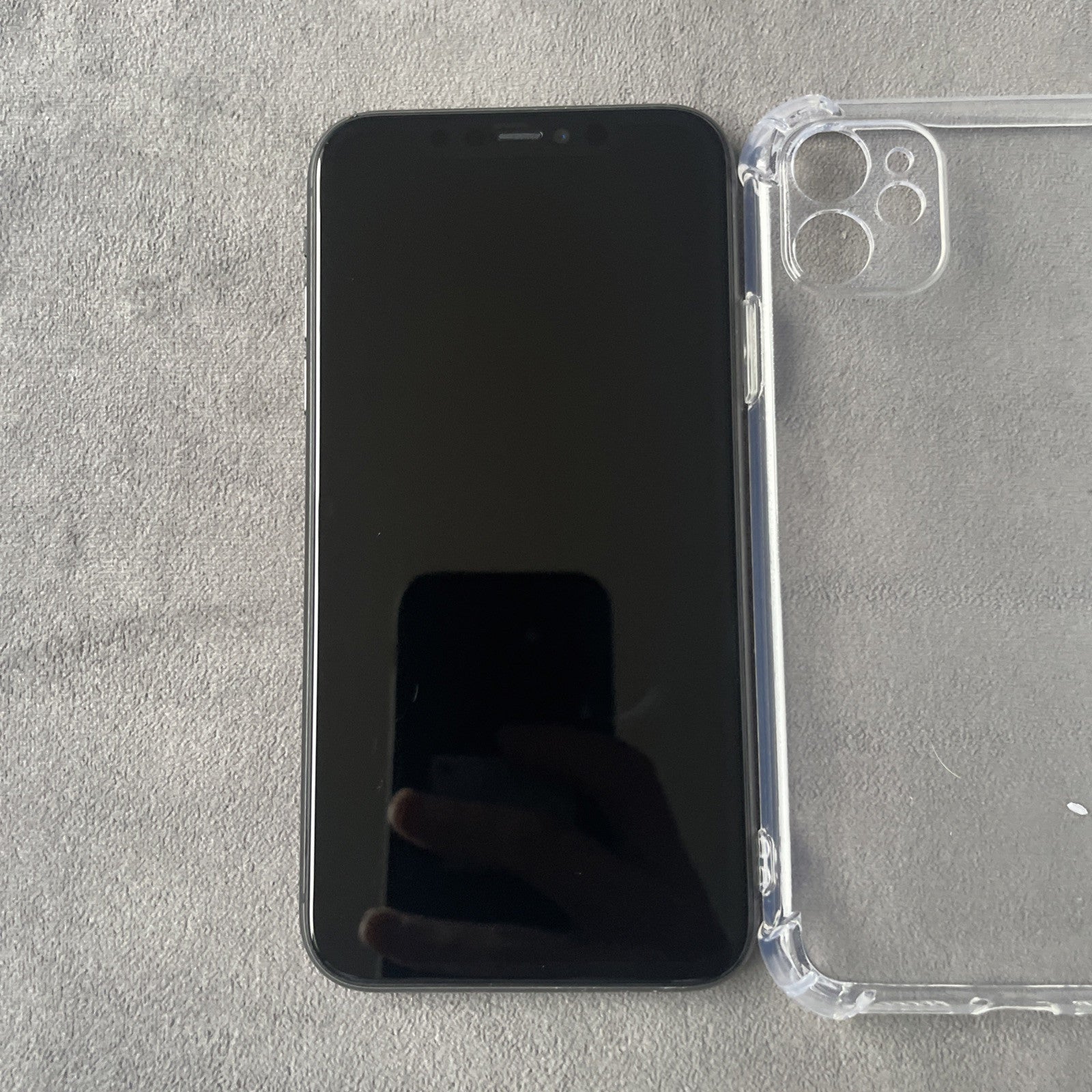 iPhone 11 - 64gb - Black - Unlocked