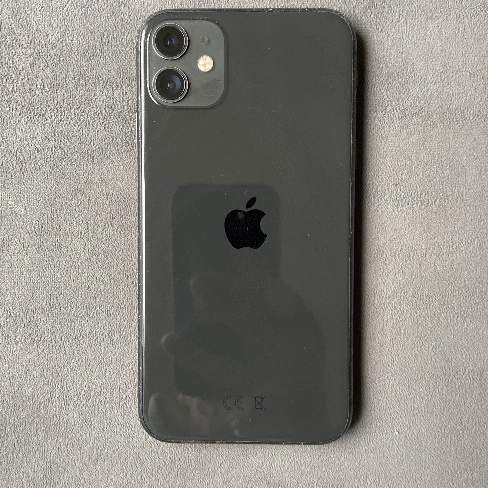 iPhone 11 - 64gb - Black - Unlocked